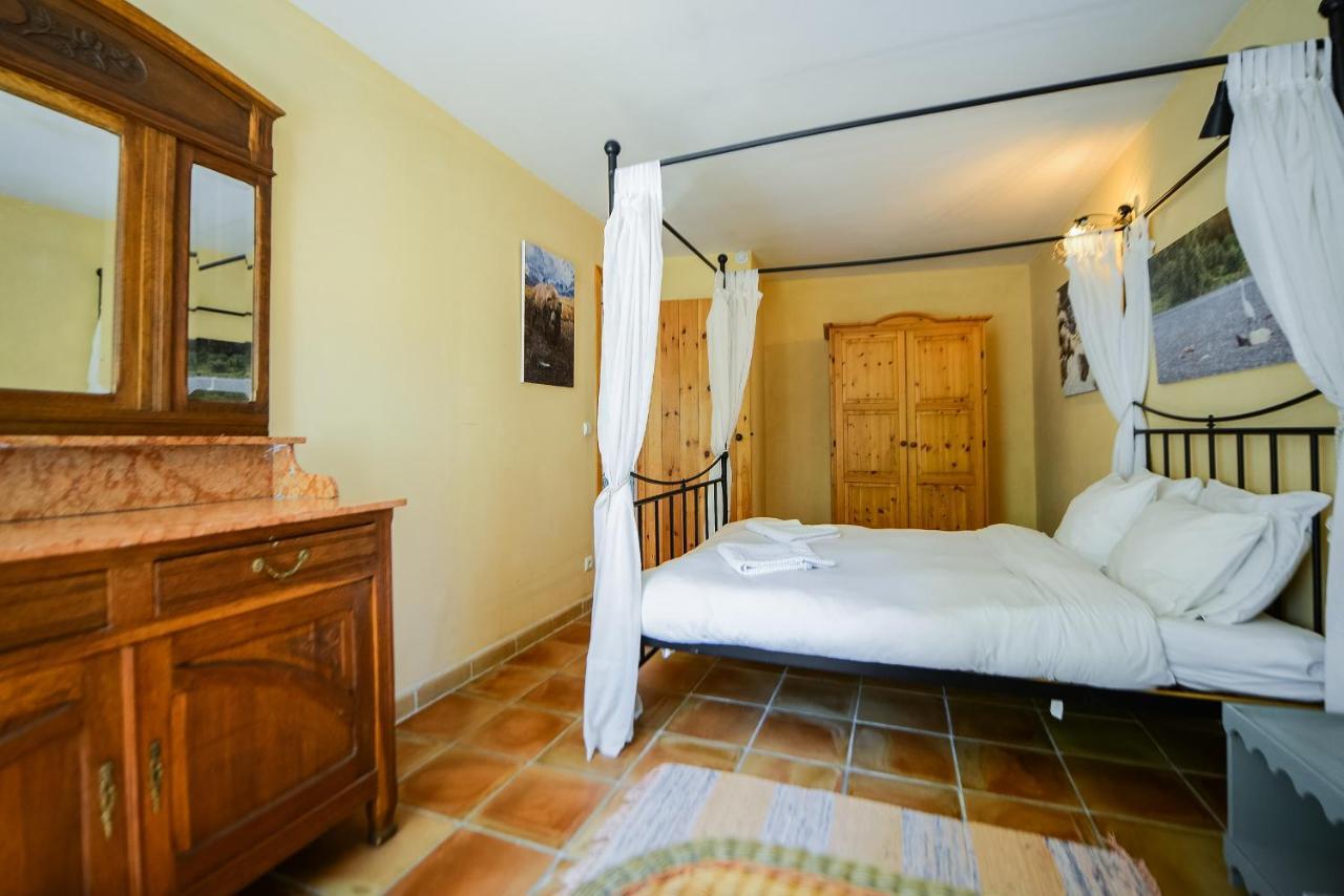 Holiday Home Les Plachettes Flobecq Екстериор снимка